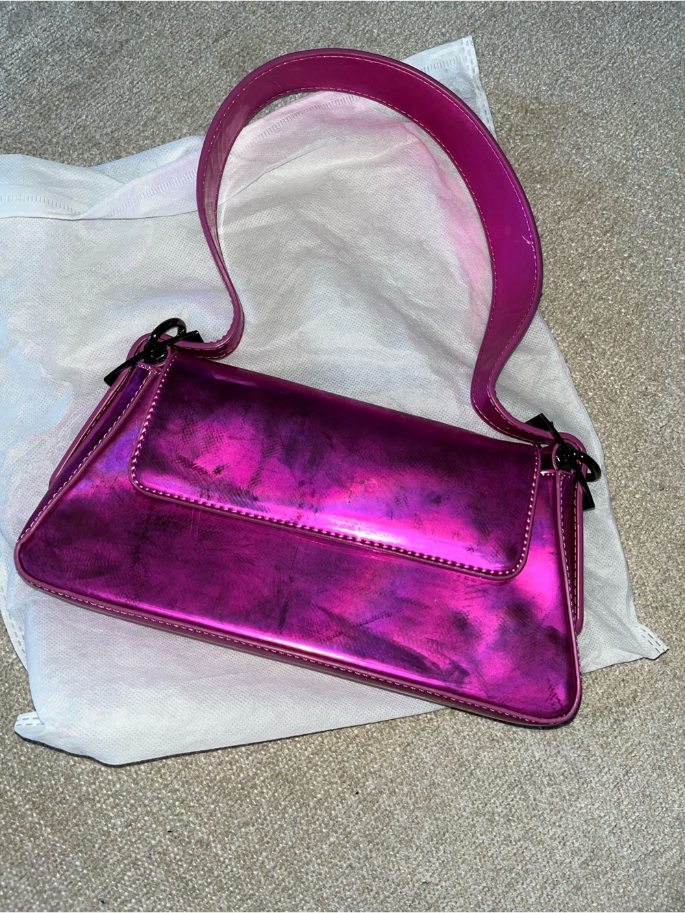 Urban Expressions Shiny Magenta Shoulder Bag